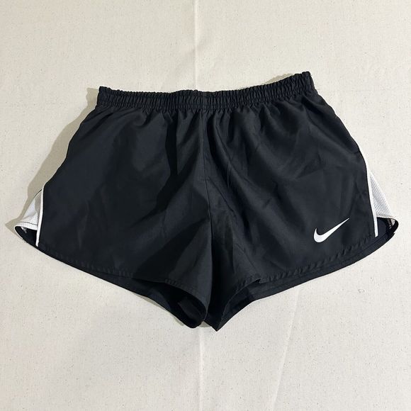 Nike Girls Dri Fit Black & White Lined Short Size XL Youth - Picture 1 of 10